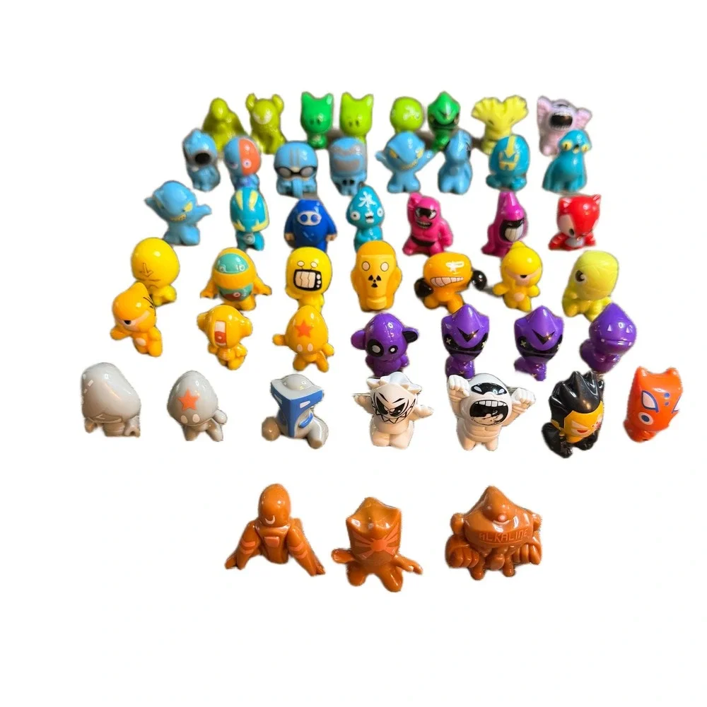 Gogos Crazy Bones Modern Series Lot 41 Figures Multicolored Collectible Toys